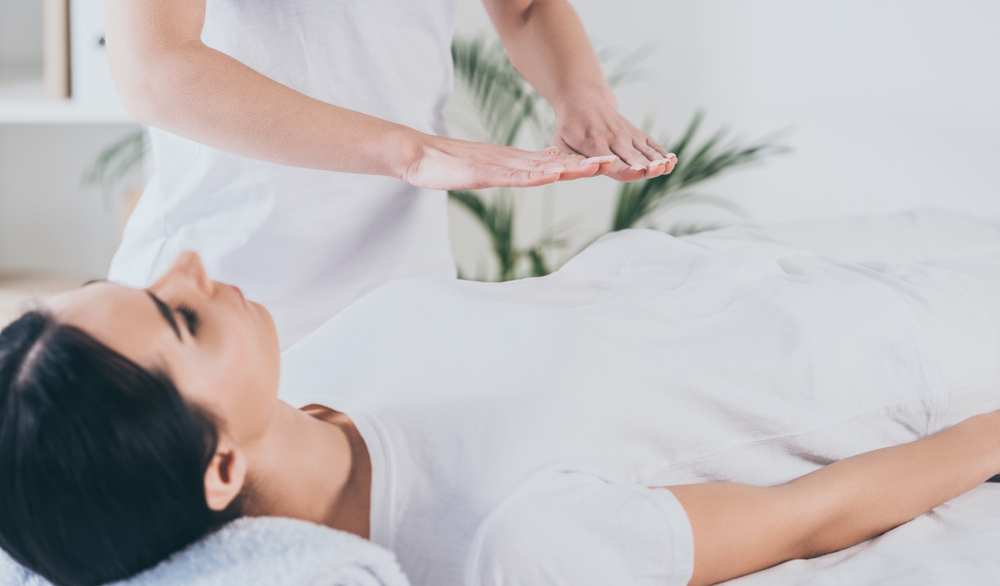 What to Wear for Reiki (and How to Prepare for a Session or Class)